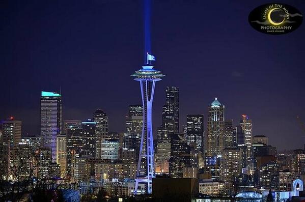 CitySkyIinePics's tweet photo. Seattle http://t.co/WsssFfZr04