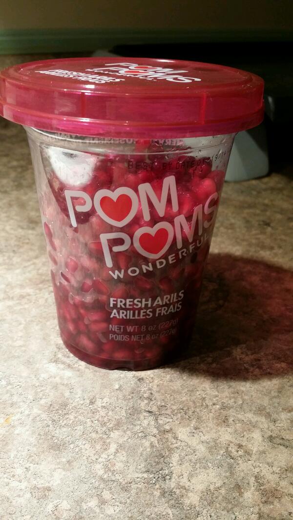 cryspatterson1's tweet photo. Delightful treat #pompoms #healthysnack #snoonfulls #YUM http://t.co/ZZUtoC09TY