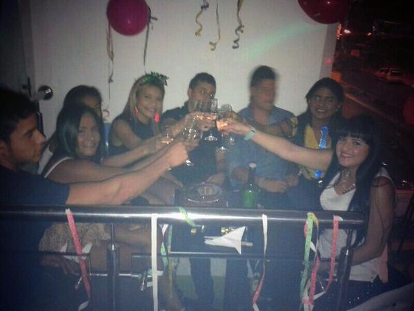 pame_pemo's tweet photo. Cumple de Nino. http://t.co/pQXm1nE7Tm