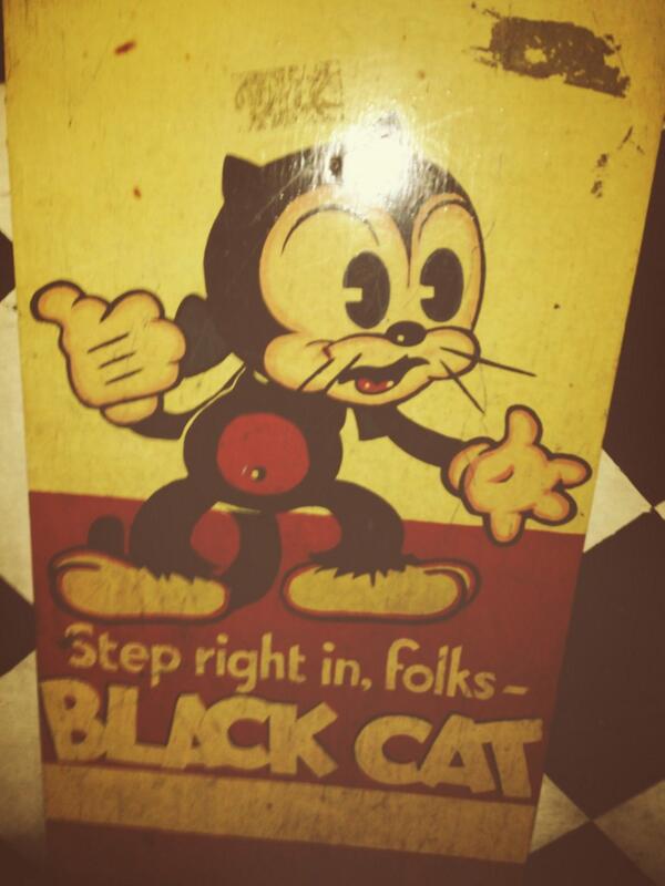 mpittard10's tweet photo. St. Lucia at Black Cat in DC http://t.co/SGt452rSS1
