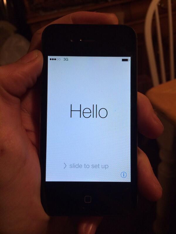 JaredTheRev's tweet photo. Anyone want an iPhone 4S? Freshly restored :) http://t.co/KJBQz4PRiD