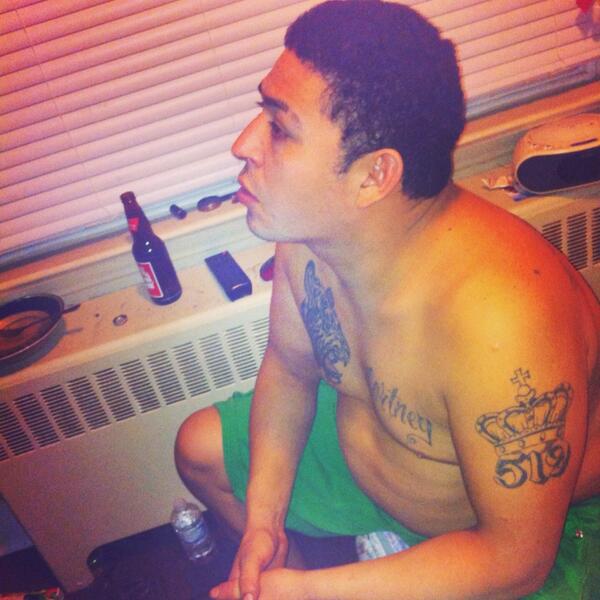 beauifuldime's tweet photo. So into his movie lmao sorry bae had to do it !!! http://t.co/h9f1ITV6EH