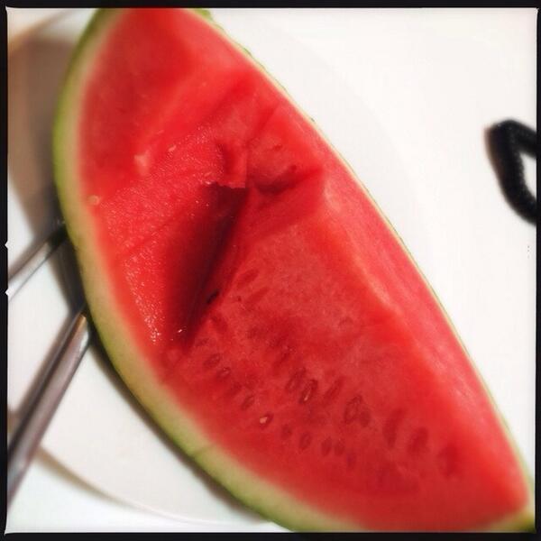 Instamadness's tweet photo. #snack to beat the #heat nothing better than cold watermelon!!! Except #coldbeer http://t.co/qUWkAz8rl5