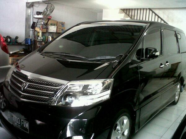 EkoApriyanto666's tweet photo. Toyota alphard http://t.co/oihrRKI4ix