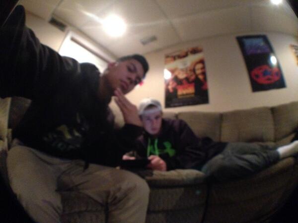SNOW_MAFIA's tweet photo. #tb chill days with @_kidasian @AlexTrkulja http://t.co/7BULhK2BzU