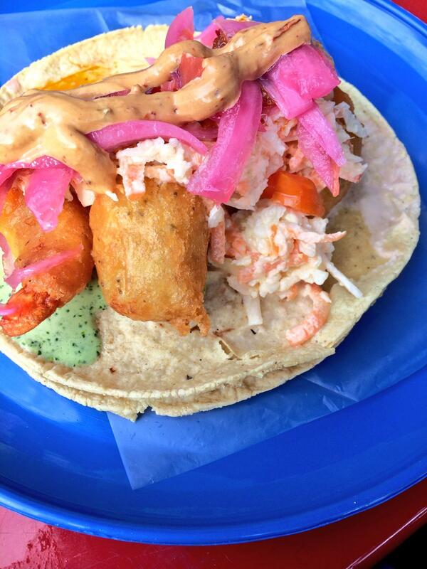 chinalittle's tweet photo. Me acabo de comer el taco más delicioso de camarón capeado en @ellugarcitodf http://t.co/UJg92KbzdK