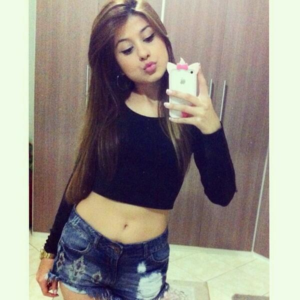 thaisprateanofc's tweet photo. Minha Diva I love you <3 http://t.co/HFg3fBTgEU