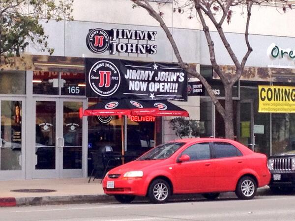 AlexanderRosen's tweet photo. Spotted. The day has finally come. LA, we have sandwich liftoff... 🙏🍞 http://t.co/lA2iANL63Q