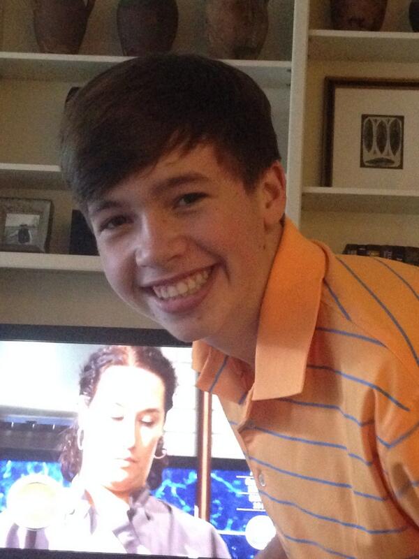 a_MER_ika's tweet photo. 8th grade ladies man got his braces off http://t.co/vOA5StUPwf