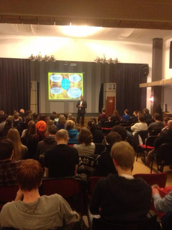 Vanavond informatie bijeenkomst gehad met nieuwe collega's van C1000 Linneausplein #leuk team! Vanaf 5 maart #jumbo