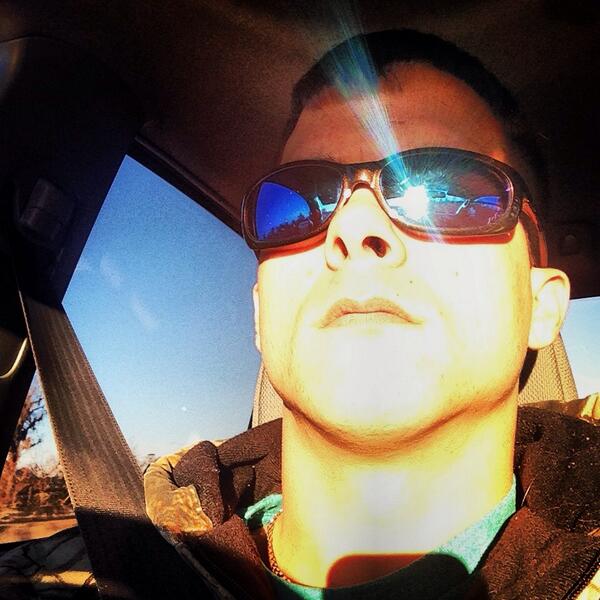 LSsPRAY's tweet photo. Work bound. http://t.co/A963JFYlod