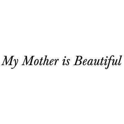 idillionaire's tweet photo. RT if you love your mom! ❤ http://t.co/CAYuYvuht1