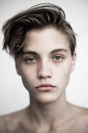 martinez_024188's tweet photo. butchdyke #cute #prettyface #lookingatcamera #dykes #babe #butch #beauty #lovely #lez http://t.co/Jpgh9yc9A2 http://t.co/sNbCQmBuIk