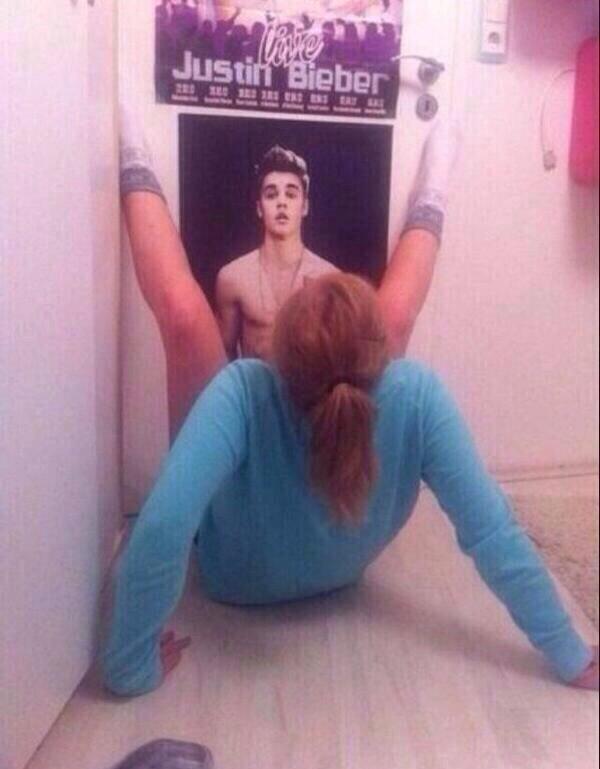 LifWhite's tweet photo. White girls 2014 😂😂😂 http://t.co/uDp31UPXDG