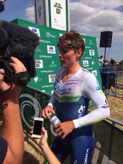 Hepburn will wear green and gold against the clock in 2014. Durbridge 2nd, Howson 3rd. #RoadNats