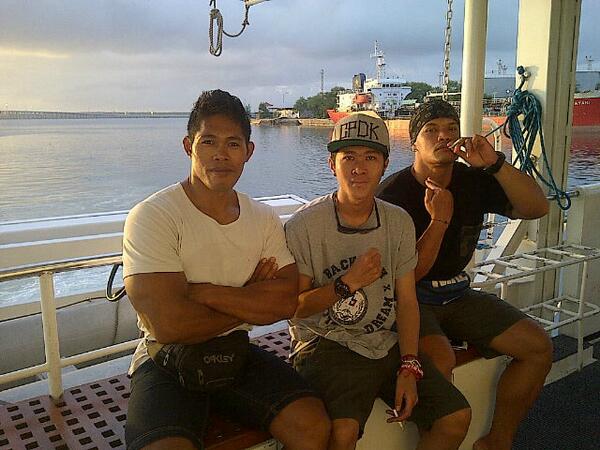 Andre_stinki's tweet photo. Balihai sunset dinner  cruises http://t.co/OwIYi34Ecx