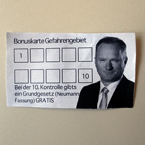 BuBernd's tweet photo. Upps. Die Bonuscard #Gefahrengebiet ( via @Kriminologie ) http://t.co/7Gc5I8etmP"