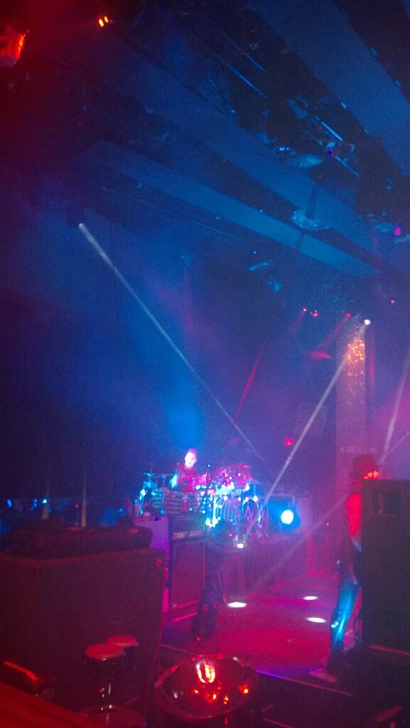 Gotta love Jane's Addiction at <a href="/cnet/">CNET</a> #CES2014