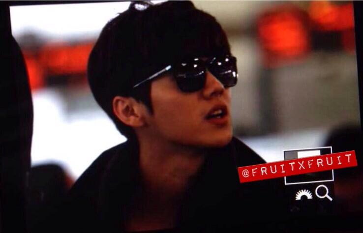 [PREVIEW] 140108 Beijing Airport - Arrival [9P] BdcO8CaCUAAdTFf