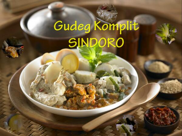 Hujan2 seperti ini enaknya di temani makanan dan minuman yg hangat. <a href="/nukman/">Nukman Luthfie</a> Jakarta pagi ini