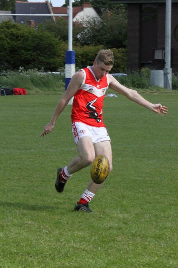 “<a href="/LeedsMinotaurs/">Leeds Minotaurs ARFC</a>: Paddy Brown, the first player from Leeds to win the league Best &amp; Fairest. ” #headwobble