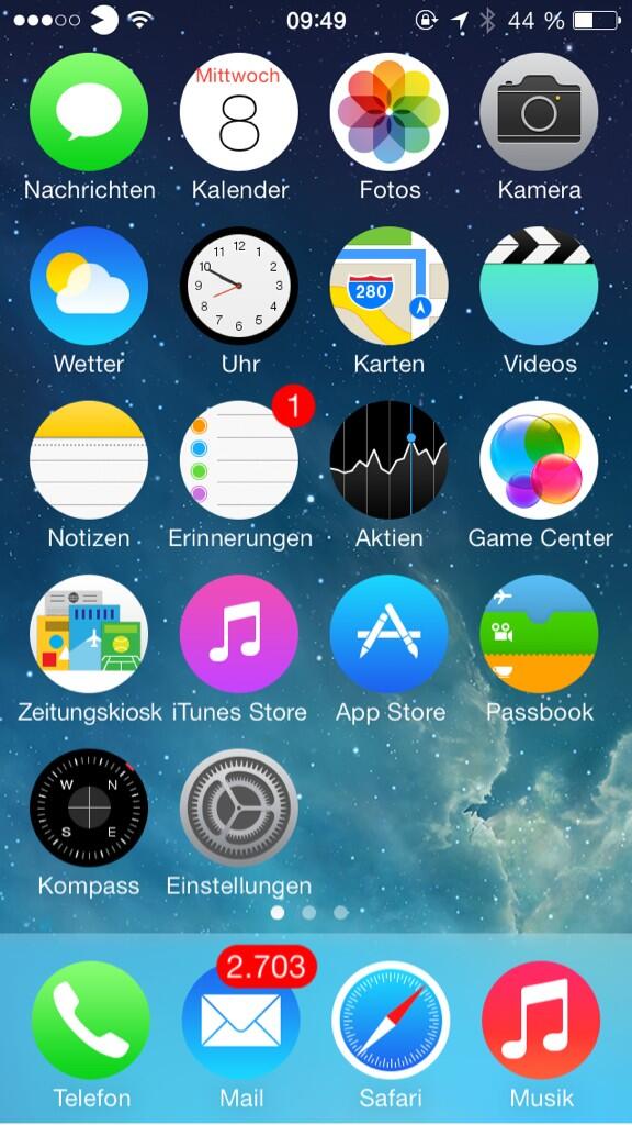 “@Sentry_NC: Evolution of iOS 7 (beta—.0—.1)
” - Maybe beta4 will Look like this?