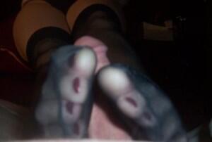 Gonzalez26Smith's tweet photo. amateur #homemade #feet #toes #thighhigh #footfetish #pantyhose #footjob #amateur http://t.co/ndMGKEmFOK http://t.co/ZYWleQqpHM