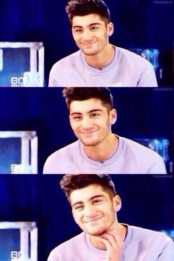 narrytomatoes's tweet image. "@mia5SOSxx: FOR THE BIRTHDAY BOY  

Directioners #musicfans #PeoplesChioce http://t.co/660HcdRVOq" HE IS SO CUTE LOOK AT HIM