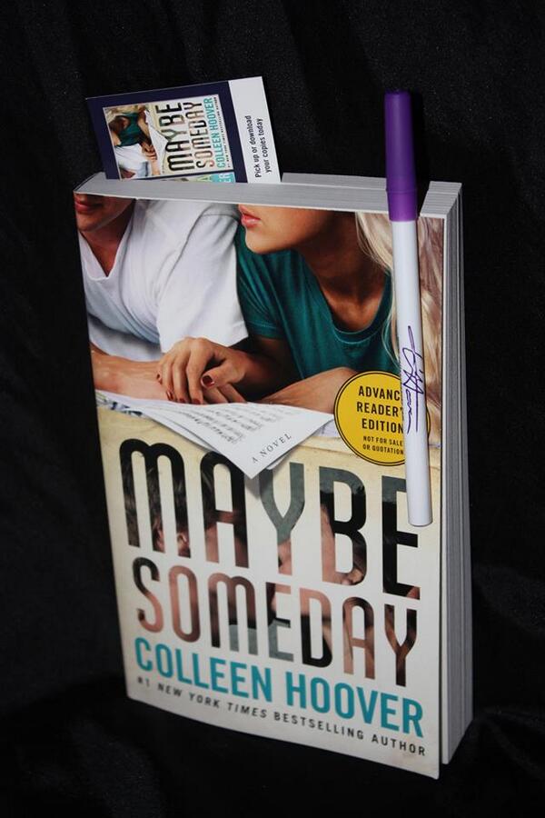 Colleen Hoover tweet media