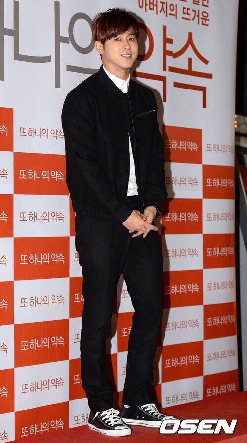 BddJ4s-CEAAuXG9.jpg:large