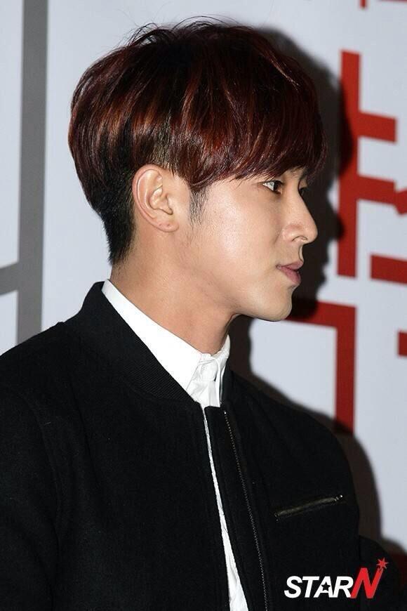 BddJZ4wCUAECF-h.jpg:large