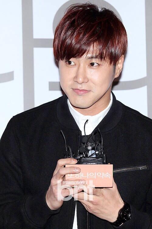 Bddk4hQCcAA67mB.jpg:large