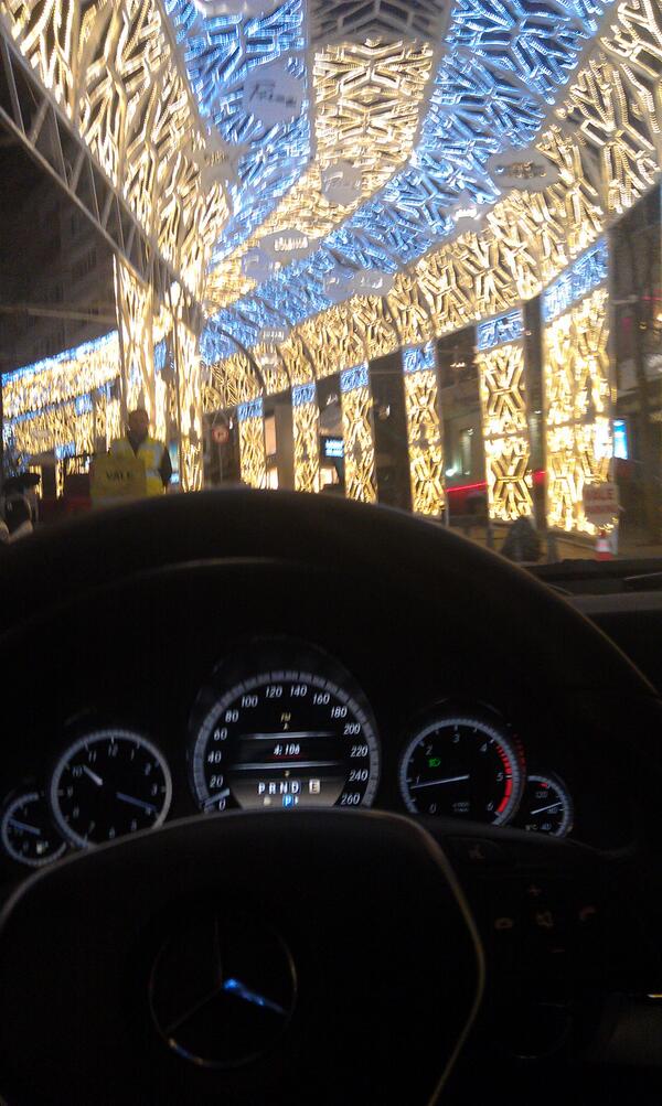 selmturan's tweet photo. Nişantaşı hala yılın başında http://t.co/EQwlmym5zF