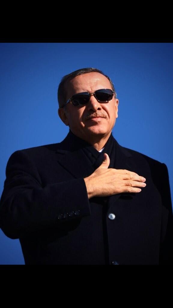 #DikDuranBaşbakanRTErdoğan Bizimde gönlümüz yüreğimiz seninle USTA