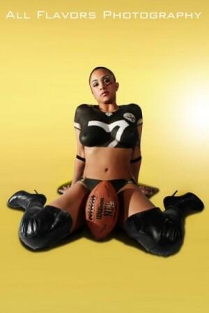 ibjacksona_ut_3's tweet photo. bodypaint #steelers #bodypaint http://t.co/63w7om1HcS http://t.co/2f3QDkXkB1