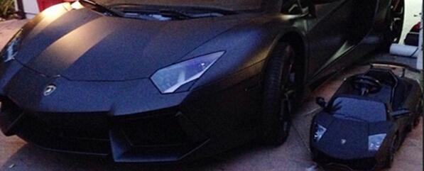 _CarSuccess_'s tweet image. Kanye got North West a mini Lamborghini to match his. Aww he does have a heart.