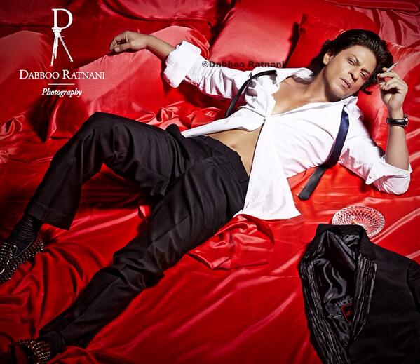 Shah Rukh Khan on Twitter: "Sorry didn't know I was to tweet this picture from @DabbooRatnani calendar….so late but better than never… http://t.co/EQ8PwoIpVn"