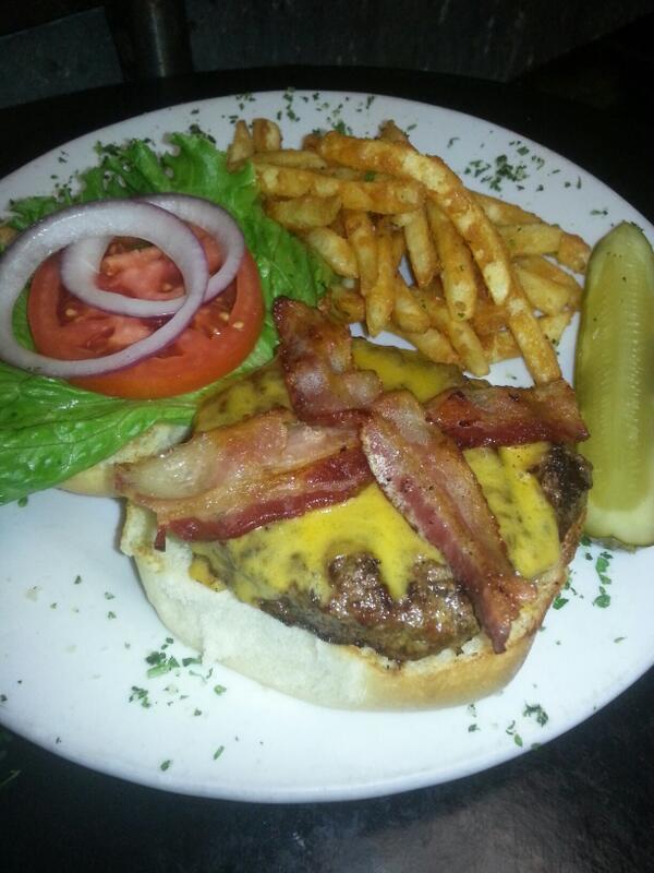 BrianOneills's tweet photo. BEST ANGUS BURGERS in Rice Village! 1/2 price all day http://t.co/HnTs2nQoDx