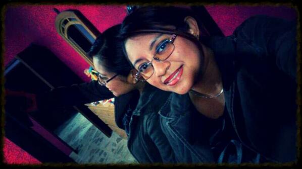 aleanl's tweet photo. B-) http://t.co/ZfTSzvK6zV