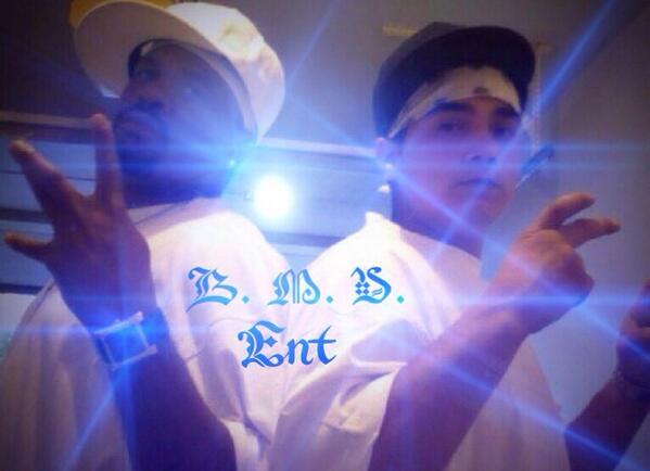 BMUent's tweet photo. @BOSSBIGGLOCC http://t.co/8E2wAMD2pu