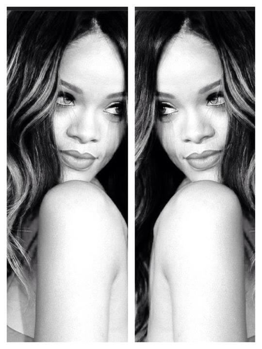 channiexstayx's tweet image. #randbartist #PeoplesChoice @rihanna