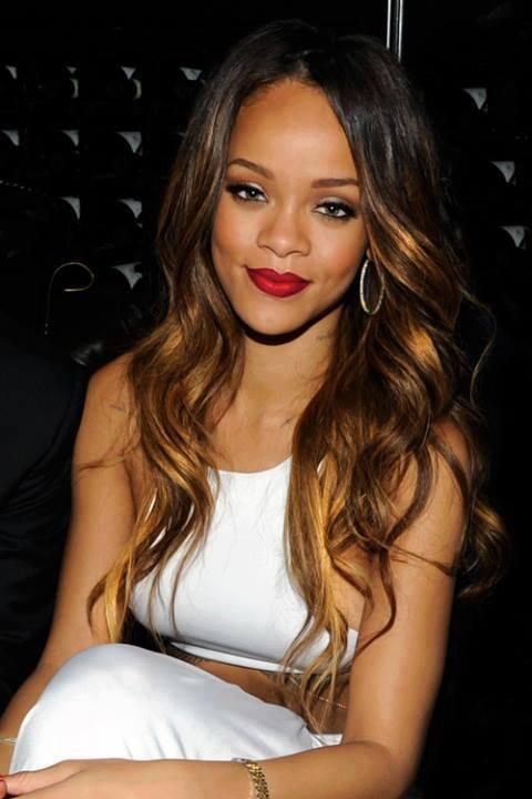 channiexstayx's tweet image. #randbartist #PeoplesChoice @rihanna