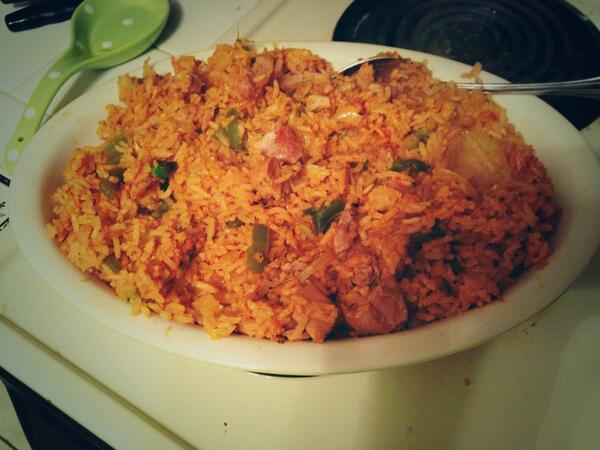 The_Tasty_Table's tweet photo. Check out the chicken and rice with Fennel and Bell pepper #recipe at http://t.co/pbwPBpNpVI! #onepotmeals http://t.co/GIPUlq6Xpq