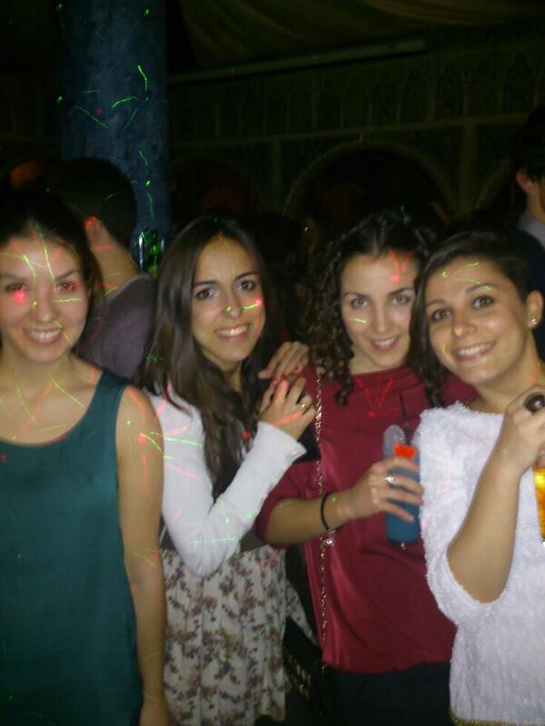 vane937's tweet photo. @yolii_pc  @McRuizArroy  @LiiLiri http://t.co/i91KhNVoNu