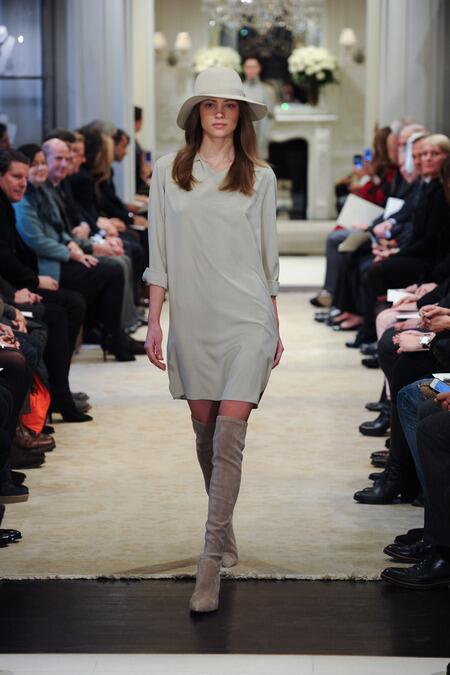 MELLYOCTAVIA_'s tweet photo. "@styledotcom: Complete runway photos from the @RalphLauren Pre-Fall 2014 show: http://t.co/GDxMs7Uqfz http://t.co/G52c3V2ctj"
