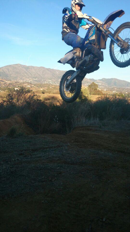 franRmarin's tweet photo. Despegando por lo bajo http://t.co/948SqvRGrW