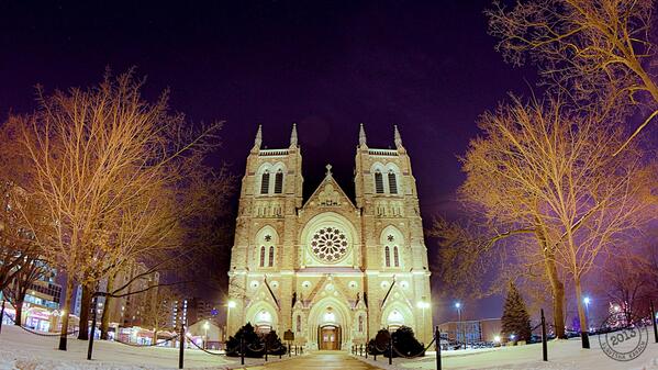 slk_ca's tweet photo. St Peter's Cathedral Basilica, London, Ontario. St Peter's Cathedral Basilica, London, Ontario. Катедрала Св. Пет... http://t.co/9Djn1NrTIq