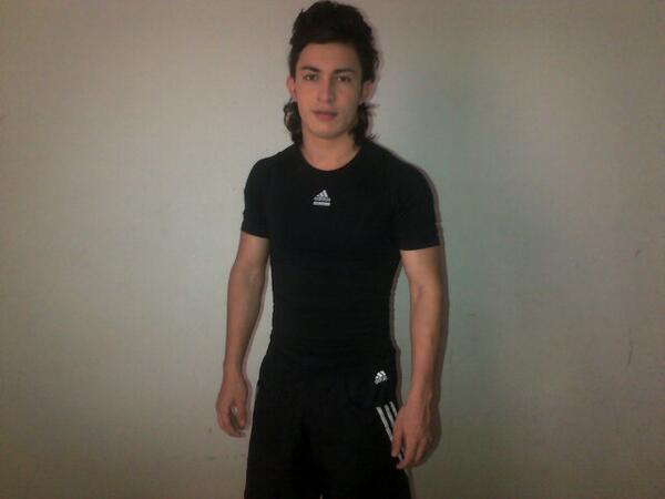 Luis_19612's tweet photo. Pin 2AC78CF8 http://t.co/1tWM2FIfdr
