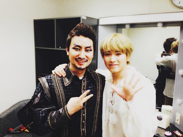 달타냥 성민이랑 막공기념!!
연습때부터 공연때까지
호흡도 잘맞고 사람도 좋았던 민타냥!
함께해서 좋아다네~^^♡