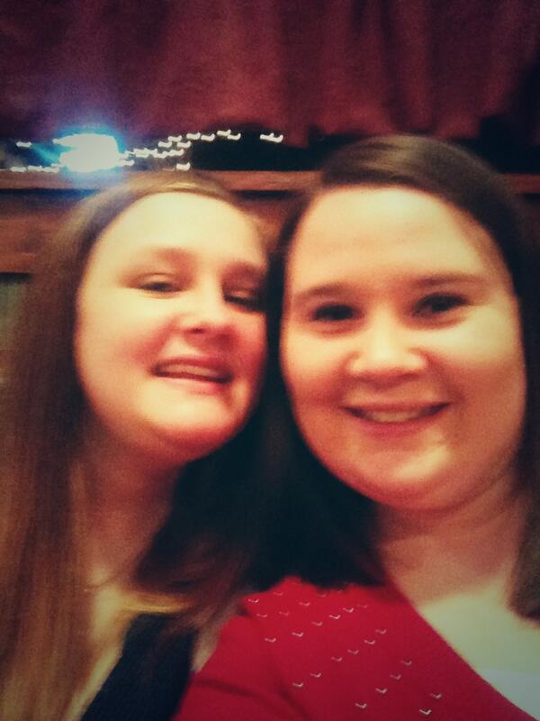 bamilne14's tweet photo. Night out with friends!! @foxy_diva http://t.co/tptsotcQsV